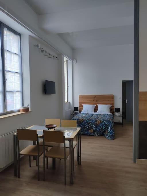 Appartement Avec Parking Prive Saumur Eksteriør billede